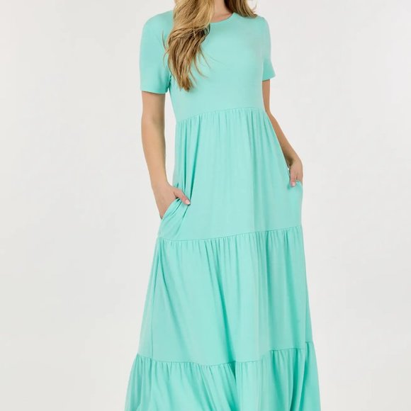 Round-neck Solid Maxi Dress - Picture 5 of 7